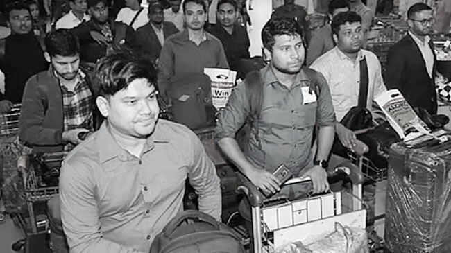চার মাস পর দেশে ফিরলেন বাংলার জয়যাত্রার নাবিকেরা