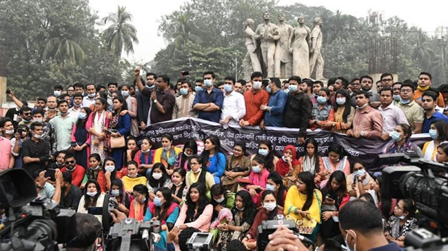 bsl protest against sculpture