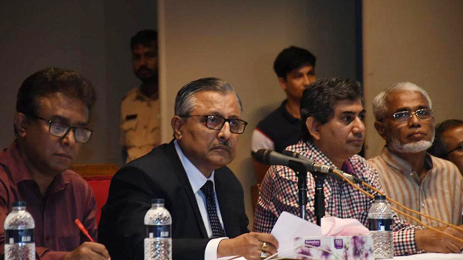 buet vc with student