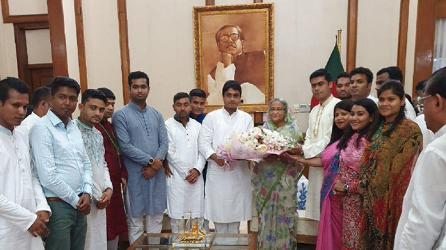 chatro legue with pm