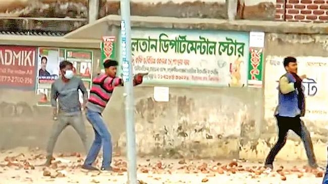 clashes in sirajganj