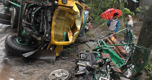 collision between truck and easy bike