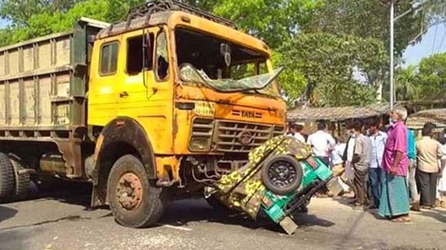 comilla road accident