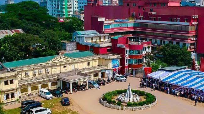 comilla zila town hall