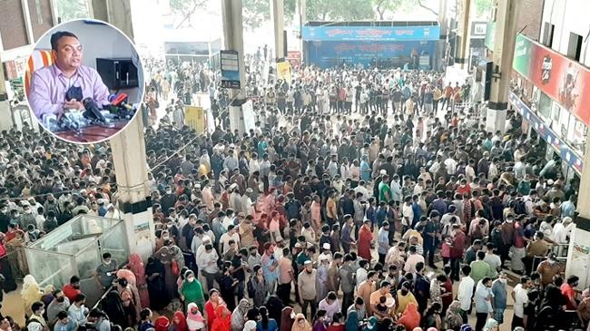 crowd at railway station masud sarwar