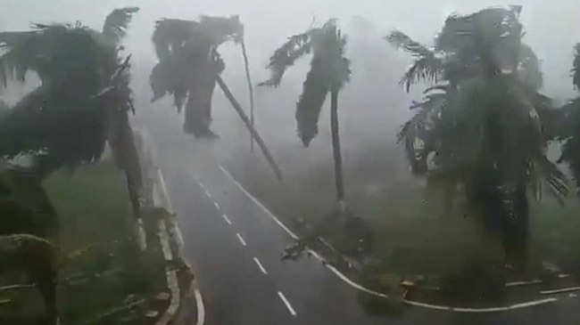 cyclone fani at india