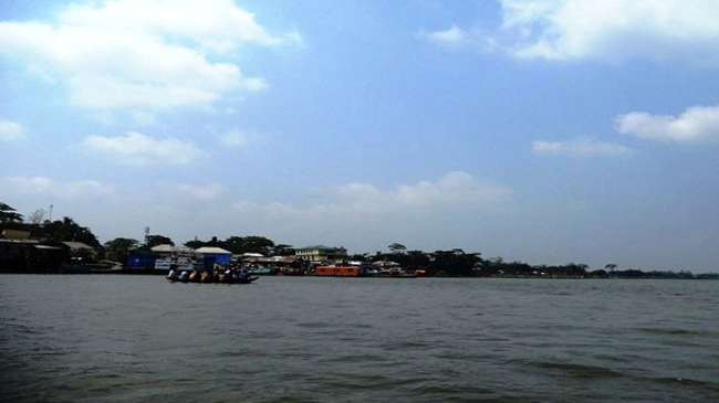 dakatia river at hajigonj