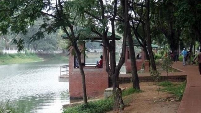 dhanmondi lake