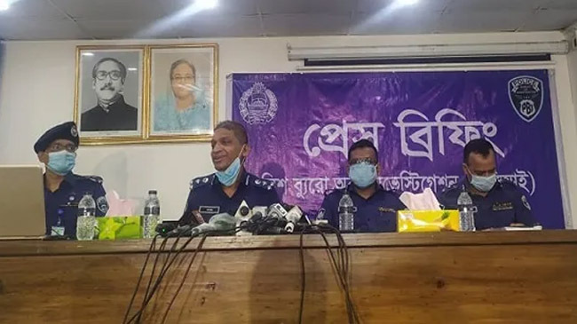 dig banaj kumar in press breaffing