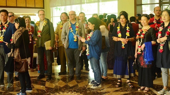 diplomats in srimongol