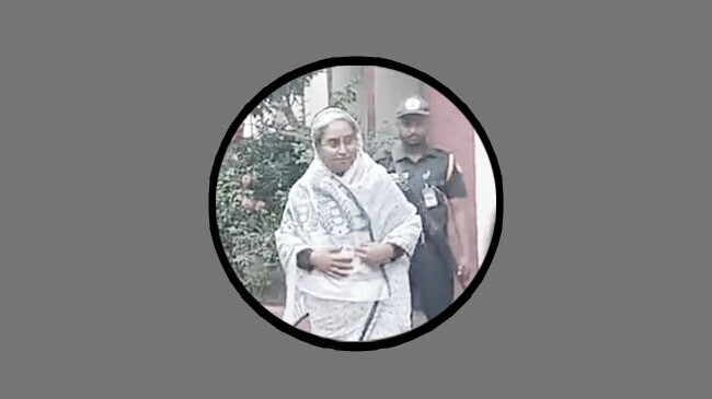 স্বামীকে শেষ বিদায় জানাতে প্যারোলে মুক্ত দীপু মনি