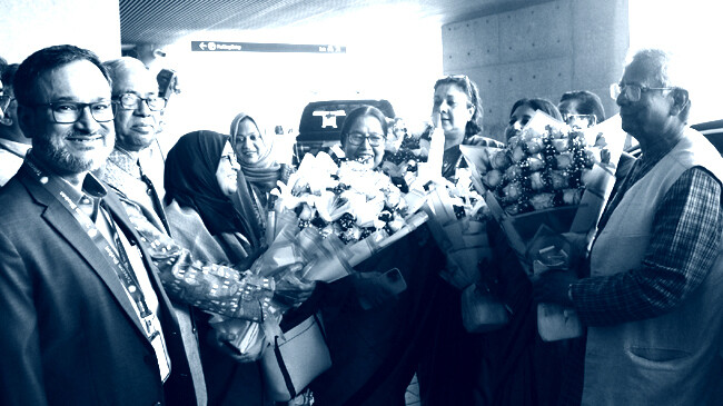 রাষ্ট্রীয় দায়িত্ব শেষে ইউনুস সেন্টারে ফিরলেন ড. ইউনূস