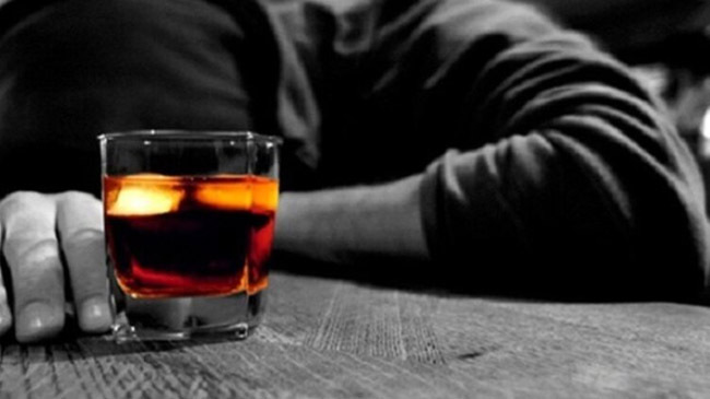 drinking liqor rajshahi