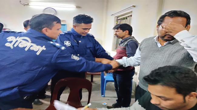 fake police arrested