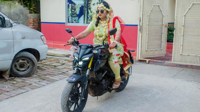 farhana biker