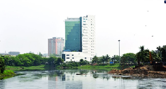 finally demolition of bgmea building began