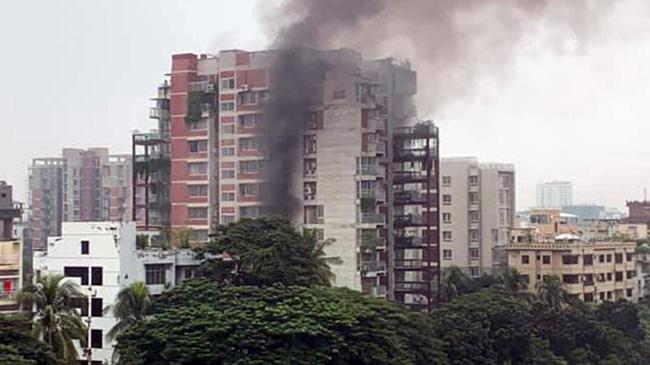 fire in dhanmondi 3
