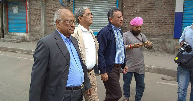fokrui and khusru walking