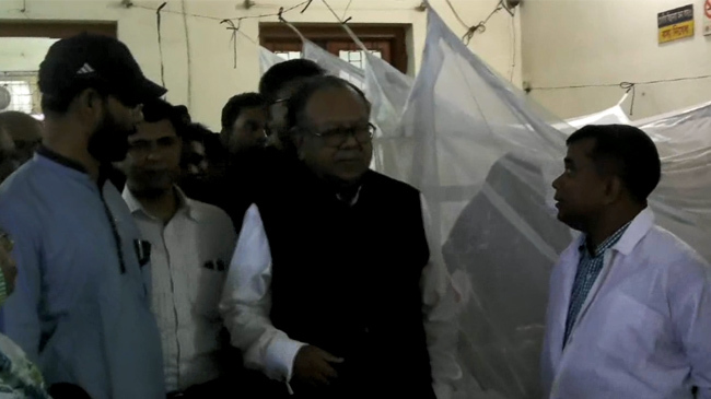 former health minister visit hospital