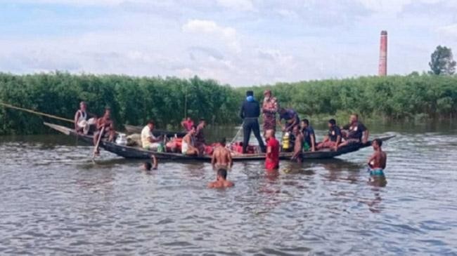 gazipur three woman students lost live