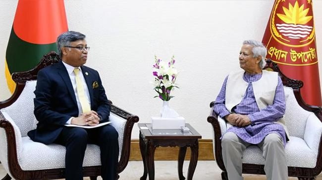 general golam sarwar and muhammad yunus