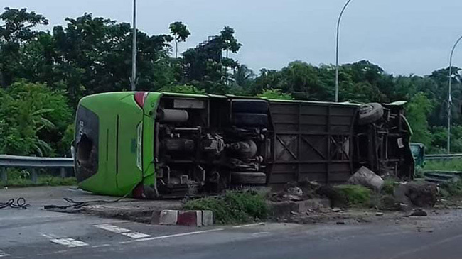 green line bus khulna