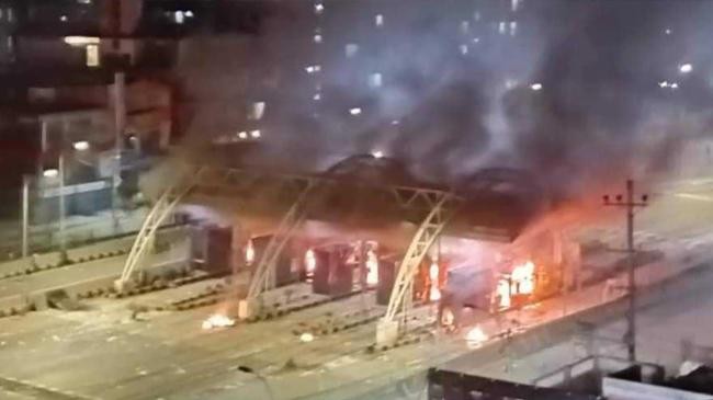 hanif flyover toll plaza set on fire