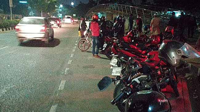 hatirjheel gathering though restriction 1