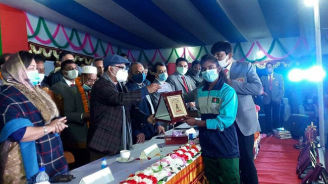 health minister jahid malek home
