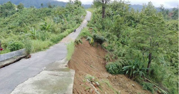 higest road of bangladesh has collapse