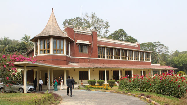 historical sugandha building
