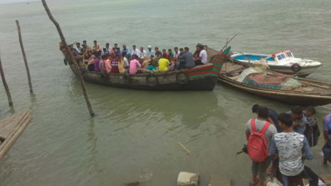 illegal vessels are running in jumpy meghna bhola