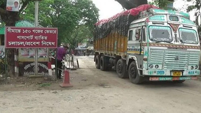 indian onion truck entering bangladesh inner