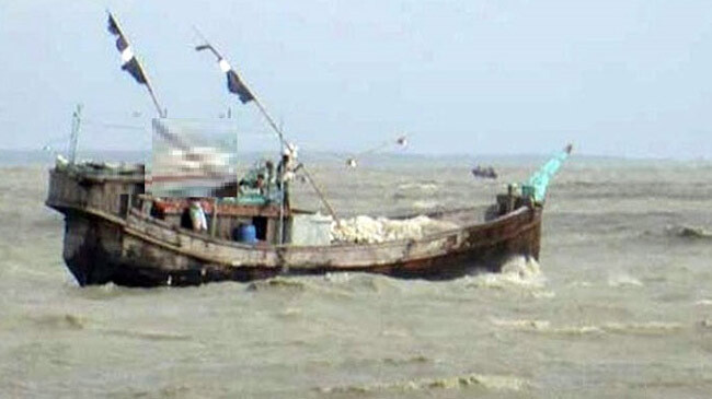indian trawler arrested bagerhat