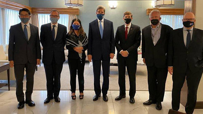 kerrys meeting with diplomats 1
