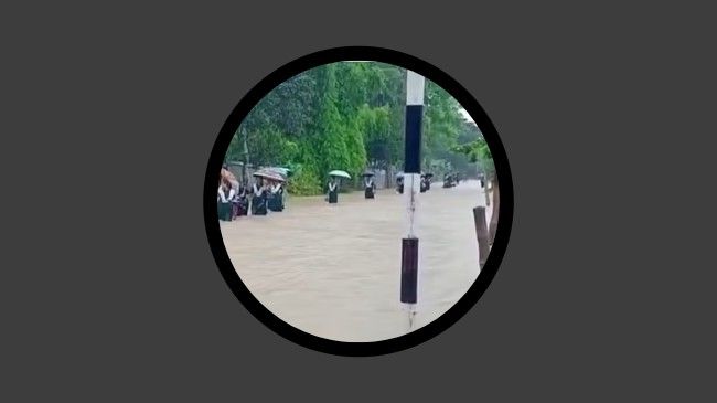 খাগড়াছড়ি-রাঙামাটি সড়ক যোগাযোগ বিচ্ছিন্ন, বন্যার আশঙ্কা