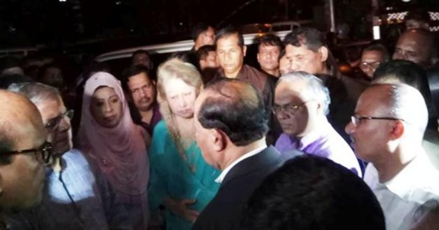 khaleda at mowdud home