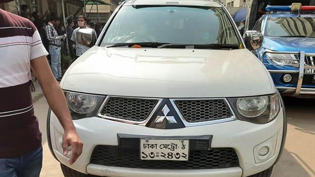 khaleda car white