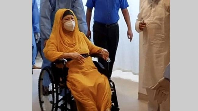 khaleda zia in hospital 7