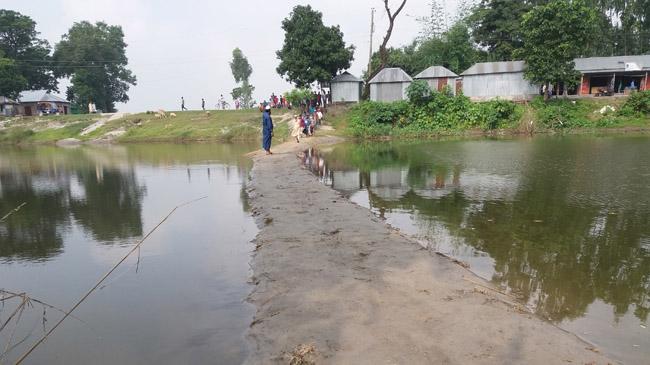 kurigram flood road