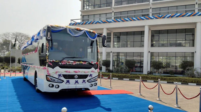 luxury bus making bangladesh