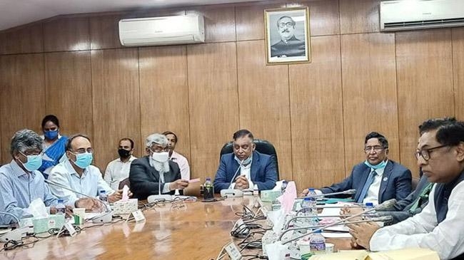 meeting in secretariat