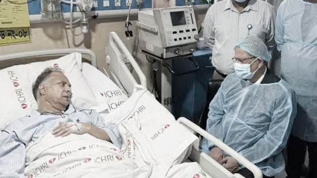 বিদ্যুৎমন্ত্রীকে দেখতে হাসপাতালে রাষ্ট্রপতি