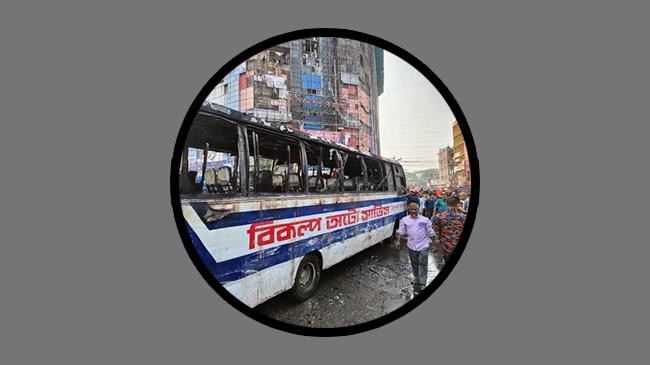 miscreants set fire to a passenger bus in the capitals gulistan