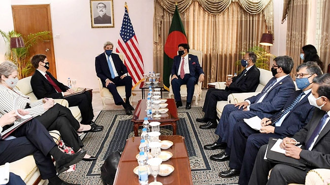 momen kerry meeting padma