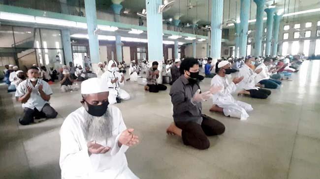 mosque namaz new1