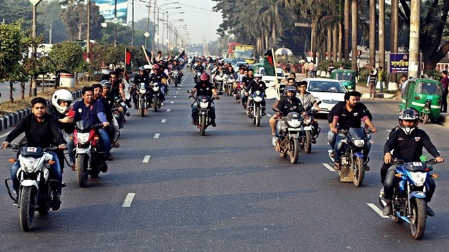 motor cycling