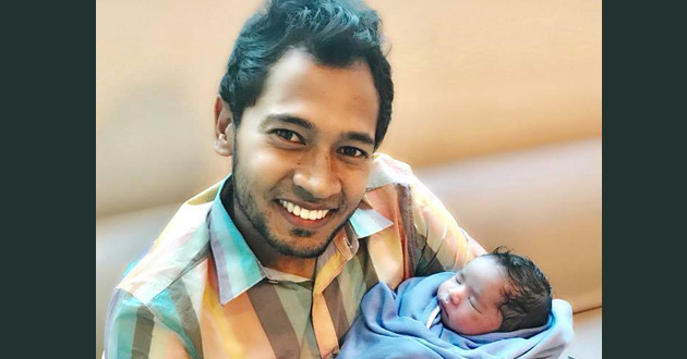 mushfiq rahman and new born baby