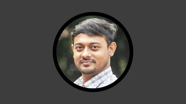 প্রধানমন্ত্রী ও তার মেয়েকে কটূক্তি: নাসীরুদ্দীন পাটওয়ারীকে আইনি নোটিশ