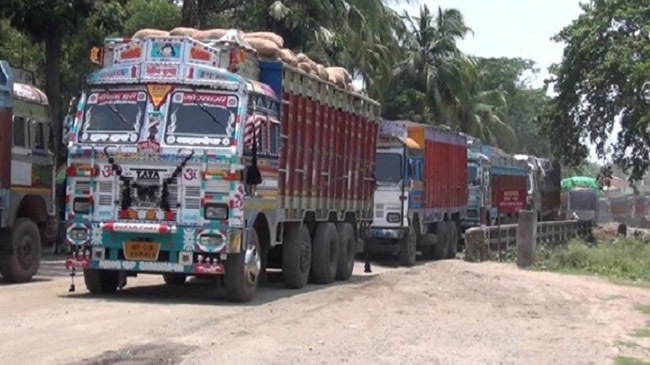 onion filled truck